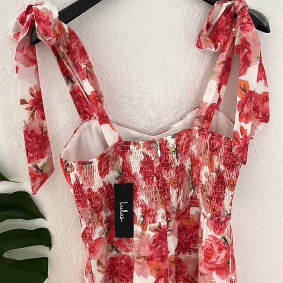 Bloom Bright Pink Floral
Print Tie-Strap Smocked Romper - Picture 7 of 10